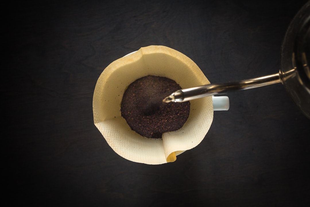 Was versteht man unter der Extraktionszeit bei Kaffee 2 Kaffeeextraktion mit Mahlgrad, Wasser und Kontaktzeit