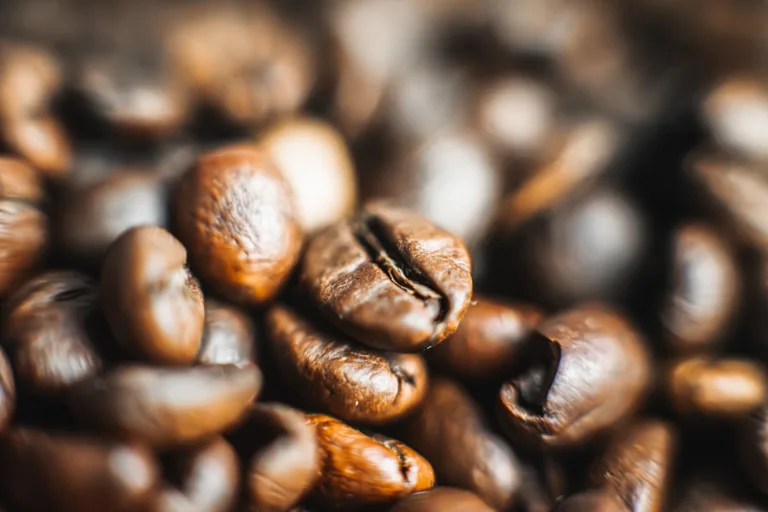 Kaffeebohnen als Ausgangspunkt für die richtige Mahlgradeinstellung