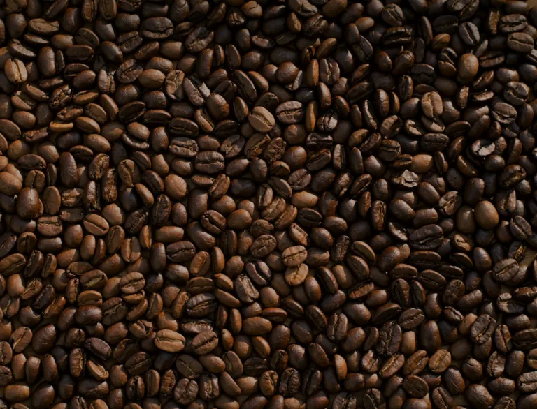 Kaffeebohnen und Röstung