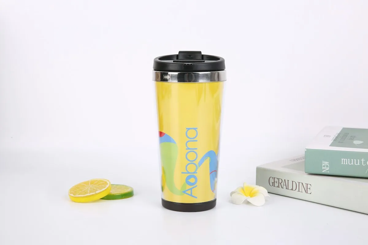 Wiederverwendbarer Thermobecher für Kaffee
