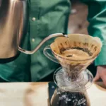 Wasser für Filterkaffee aufgießen